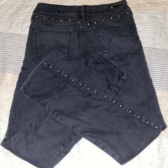 Skinny jeans with studs - Picture 2 of 6